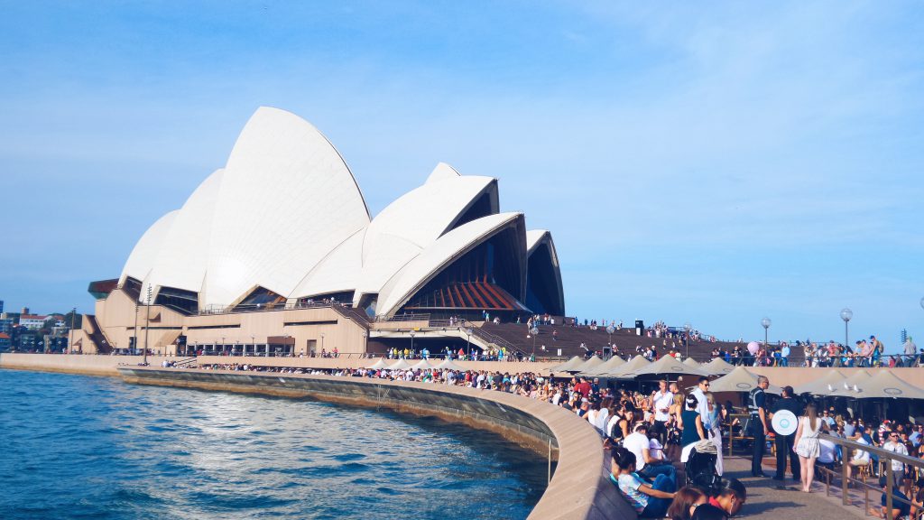 city life Sydney Opera Houser bar