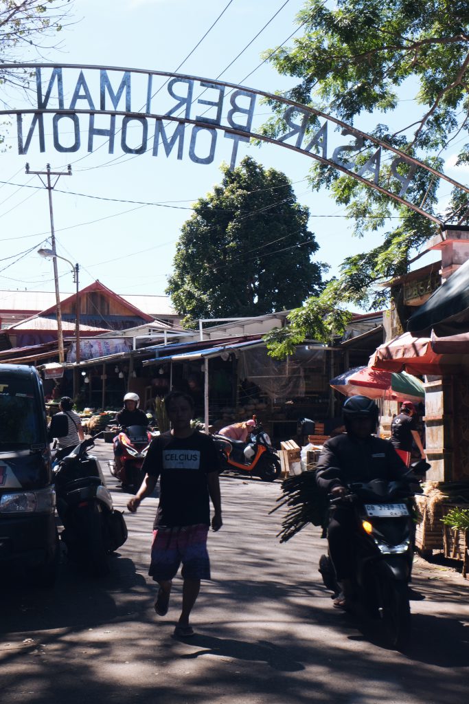 extreme market Tomohon North Sulawesi