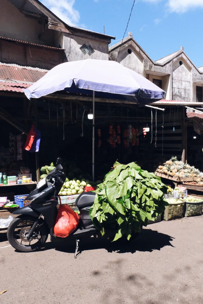 transport market Sulawesi