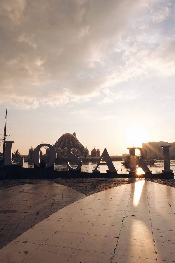 sunset picture Losari Makassar